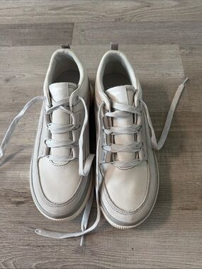 Women’s Sorel Out N’ About sneakers
